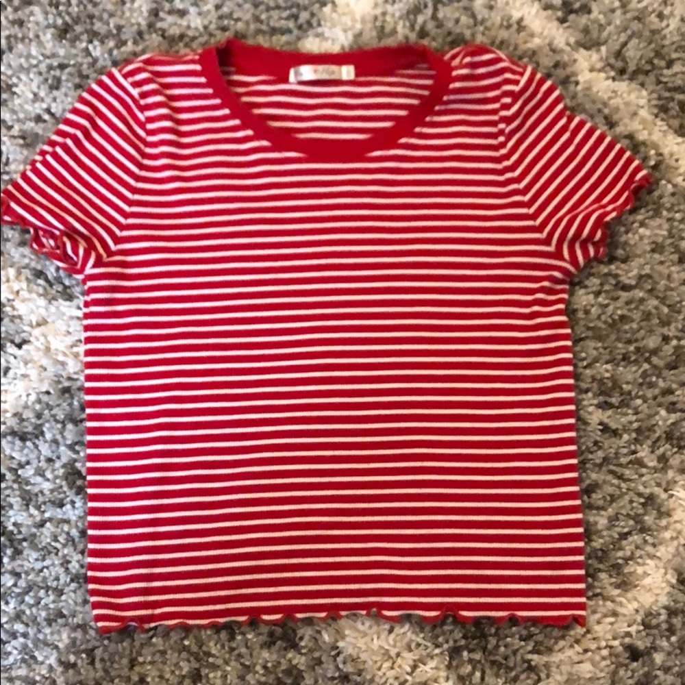 Red and white cropped top